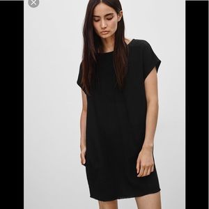 NWT Aritzia Wilfred free nori dress